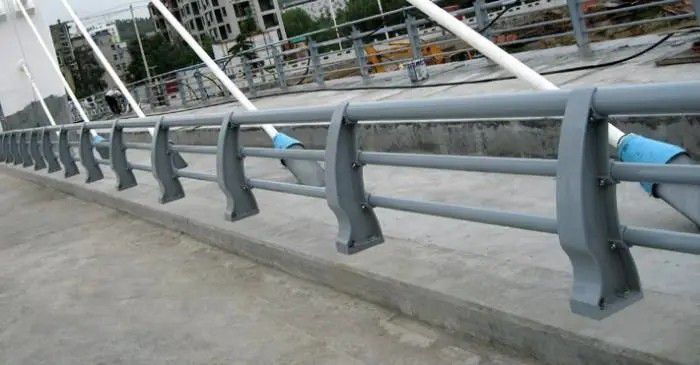 鋁合金橋梁防撞護欄